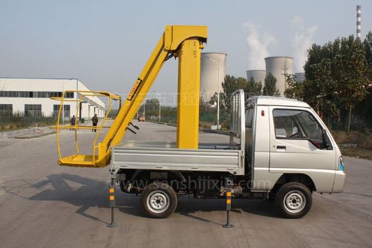 點擊查看詳細(xì)信息<br>標(biāo)題：電動高空作業(yè)車 閱讀次數(shù)：3244