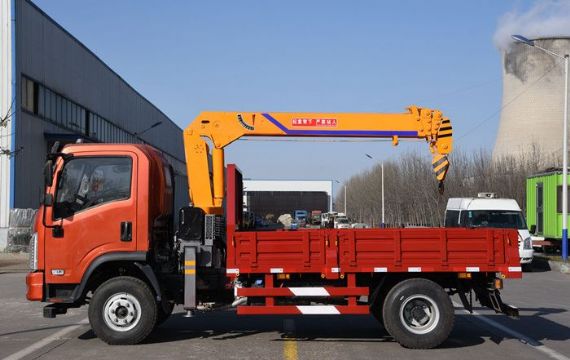 點擊查看詳細(xì)信息<br>標(biāo)題：4噸大運隨車吊 閱讀次數(shù)：1824